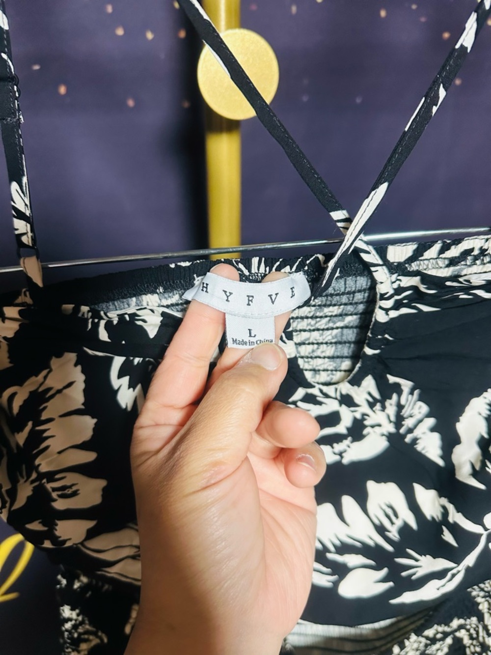 2 piece set HYFVE Black and White Wide Leg bottoms and halter top Leaf Print - Picture 4 of 4